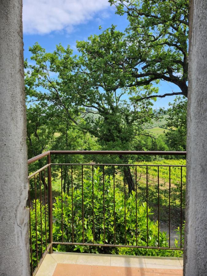 Il Giuggiolo - La Collina Della Quiete Bed & Breakfast Certaldo Bagian luar foto